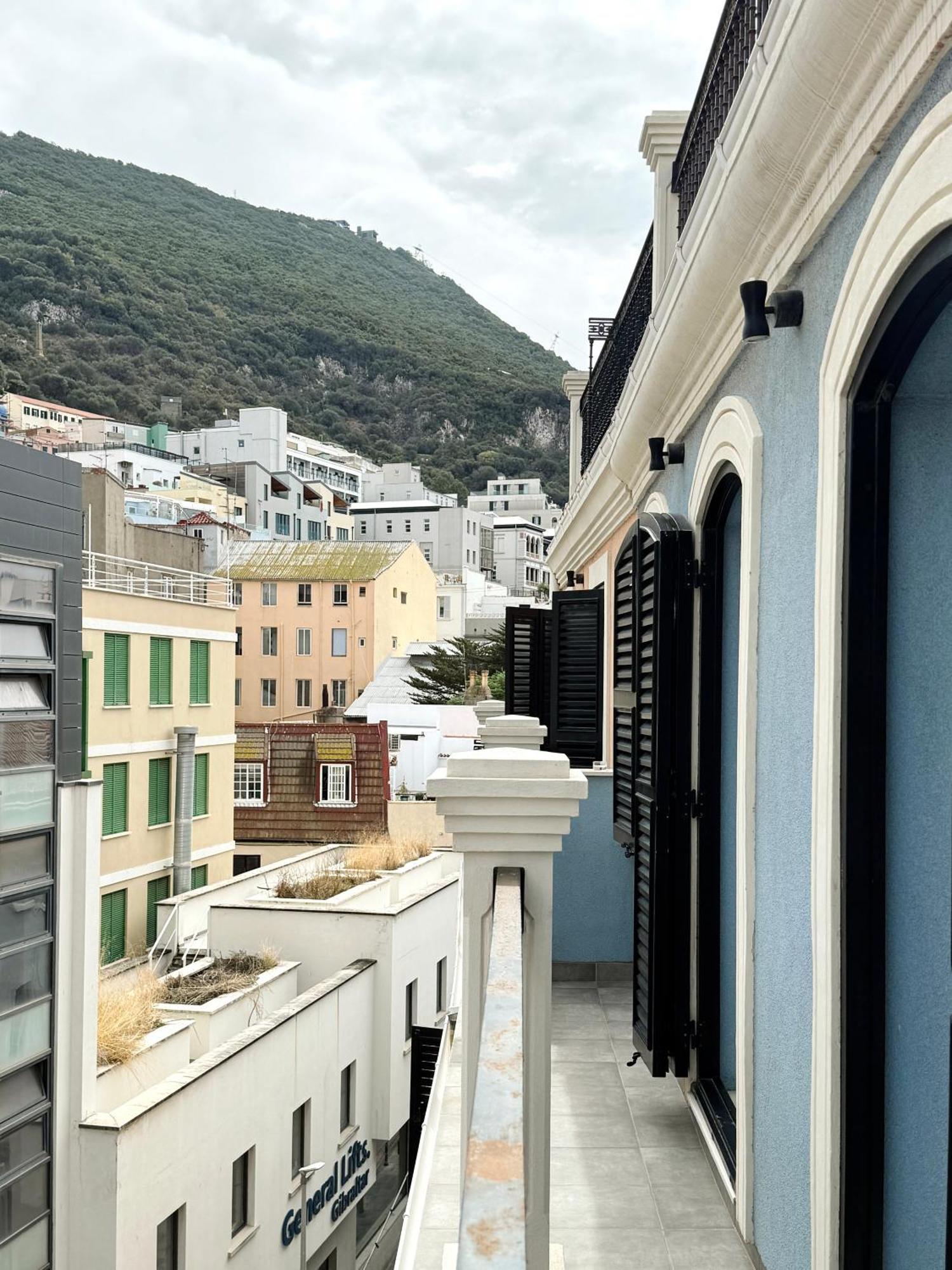 Fabulous City Centre Apartment - Grand Central House Gibraltar Exterior foto